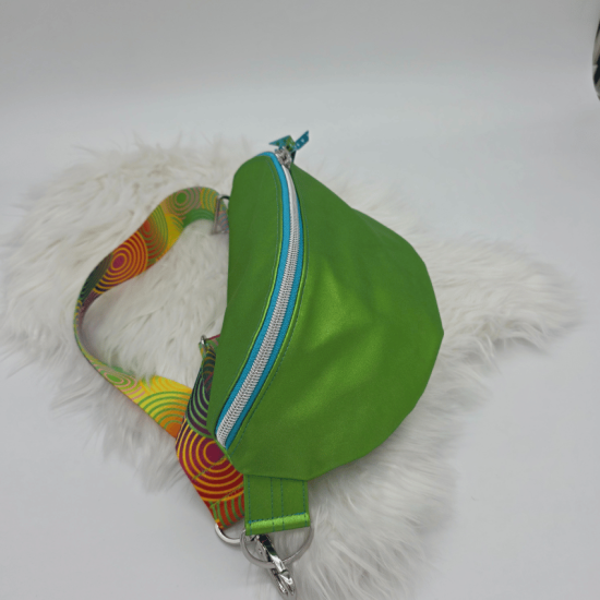 Preview: Gürteltasche - Grün - Kunstleder